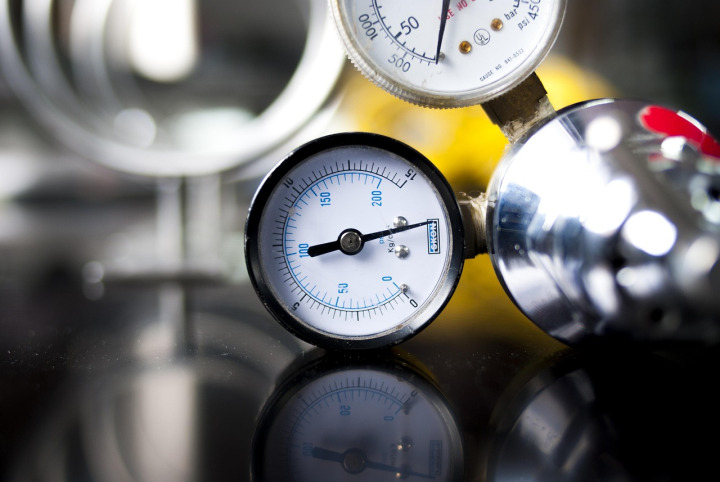 pressure gauge close-up pneumatic system